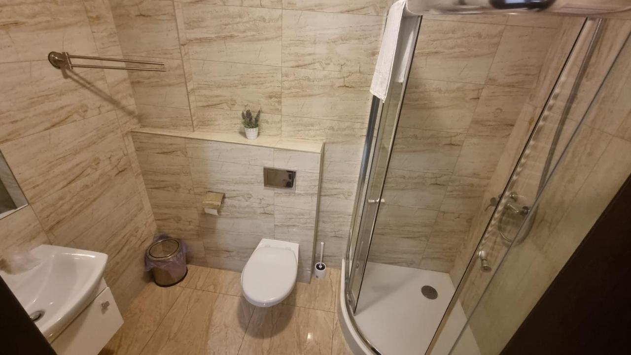 Hotel Monika Maków Mazowiecki Esterno foto